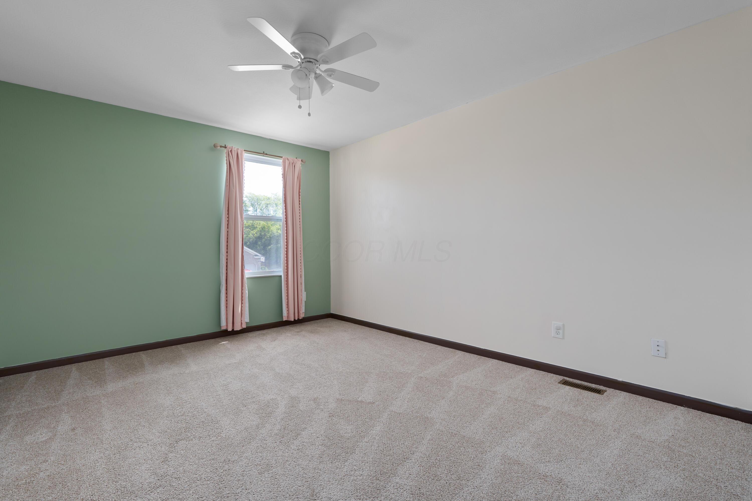 2765 Sussex Place Drive, Grove City, Ohio image 33