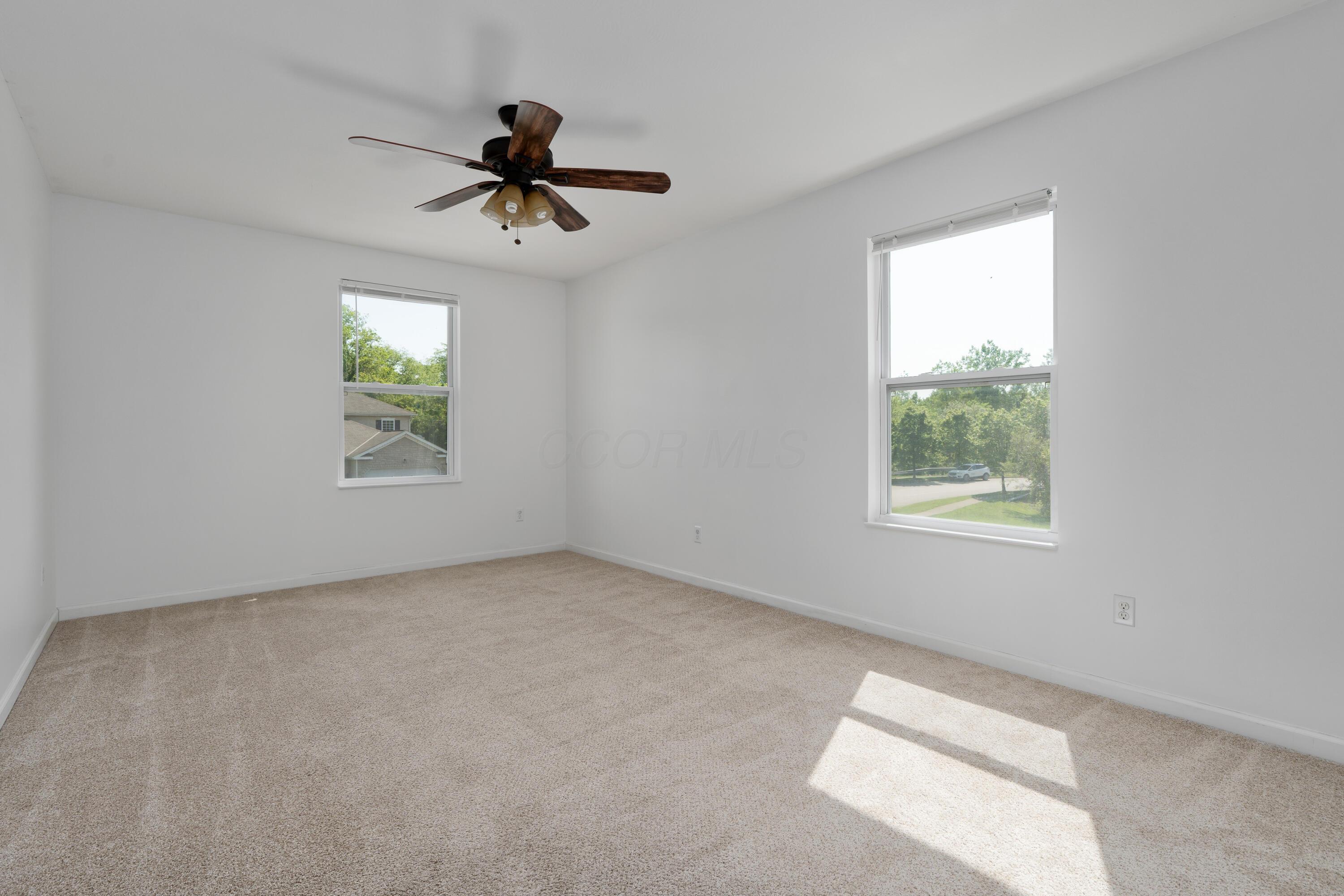 2765 Sussex Place Drive, Grove City, Ohio image 32