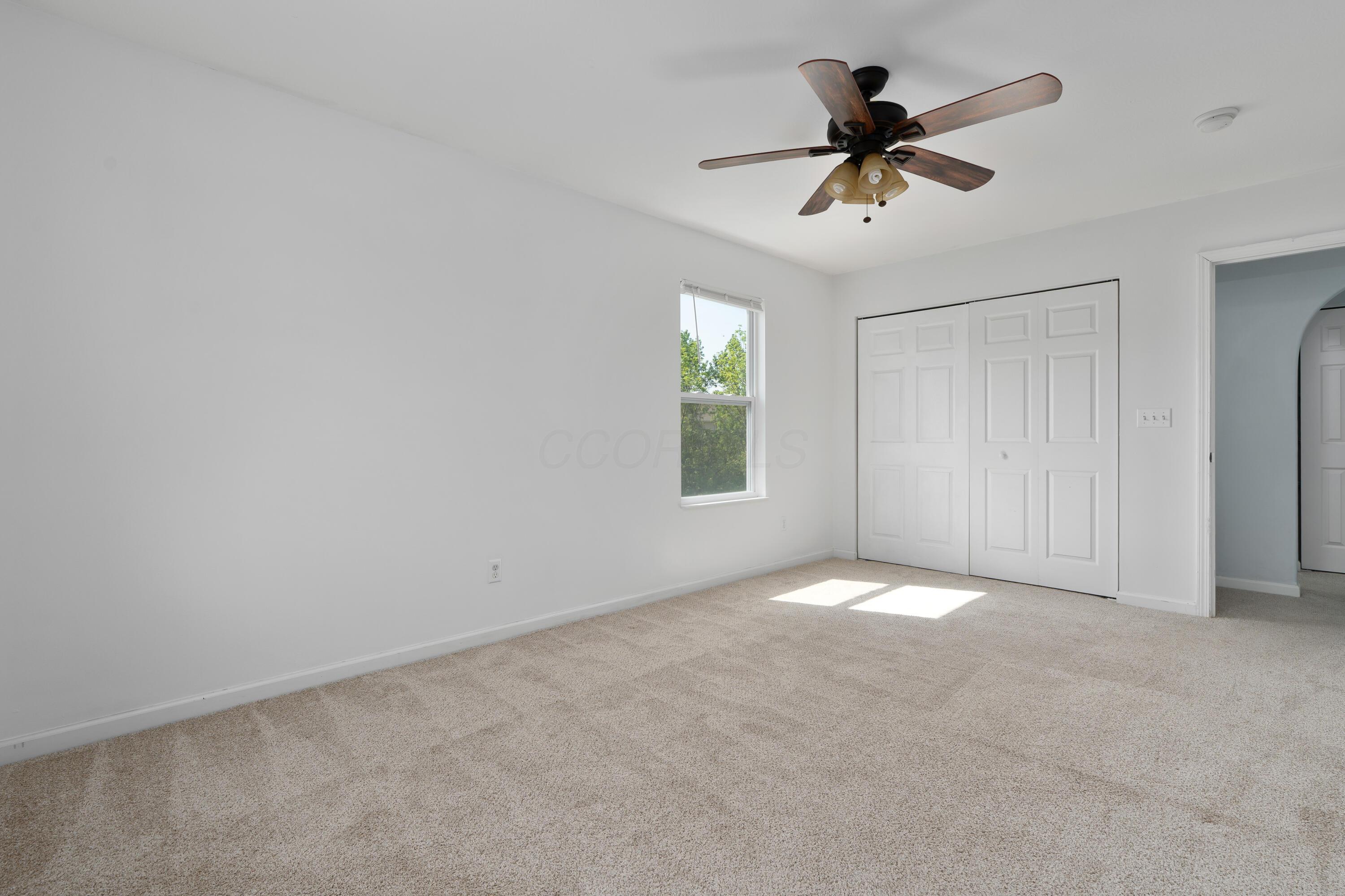 2765 Sussex Place Drive, Grove City, Ohio image 34