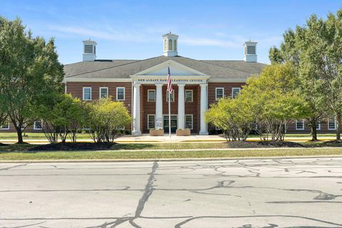 Tiny photo for 7 Richmond Square, New Albany, OH 43054 (MLS # 225045469)