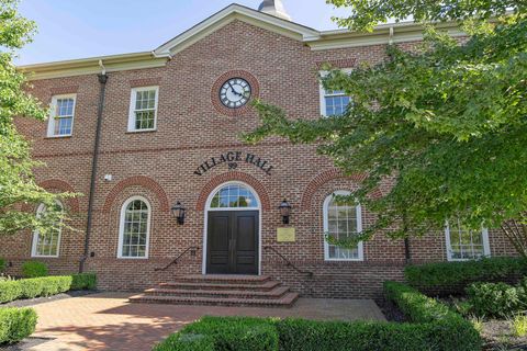 Tiny photo for 7 Richmond Square, New Albany, OH 43054 (MLS # 225045469)