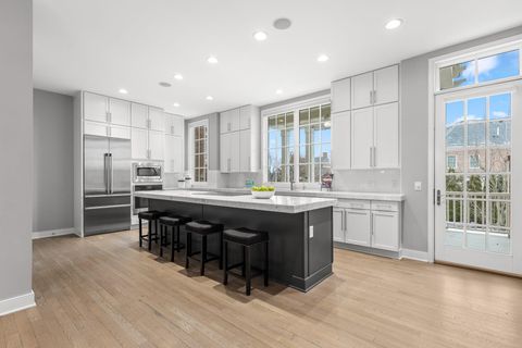 Tiny photo for 7 Richmond Square, New Albany, OH 43054 (MLS # 225045469)