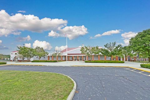 Tiny photo for 7 Richmond Square, New Albany, OH 43054 (MLS # 225045469)