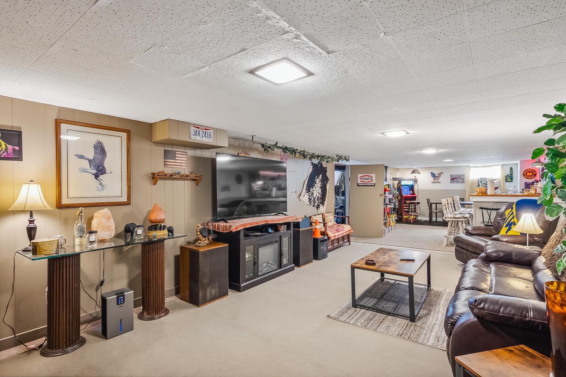 2430 Northmoor Drive, Springfield, Ohio image 33