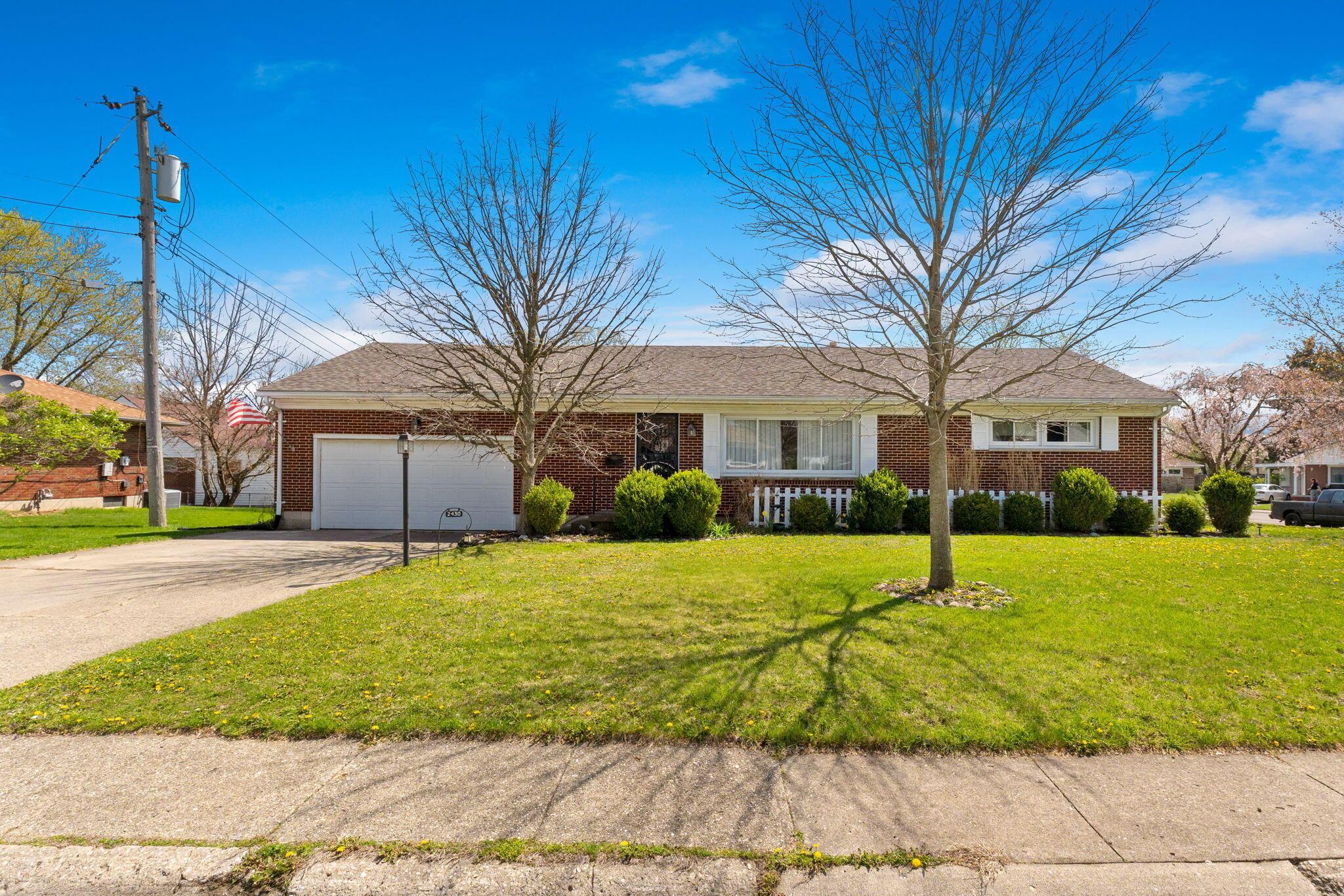 2430 Northmoor Drive, Springfield, Ohio image 1