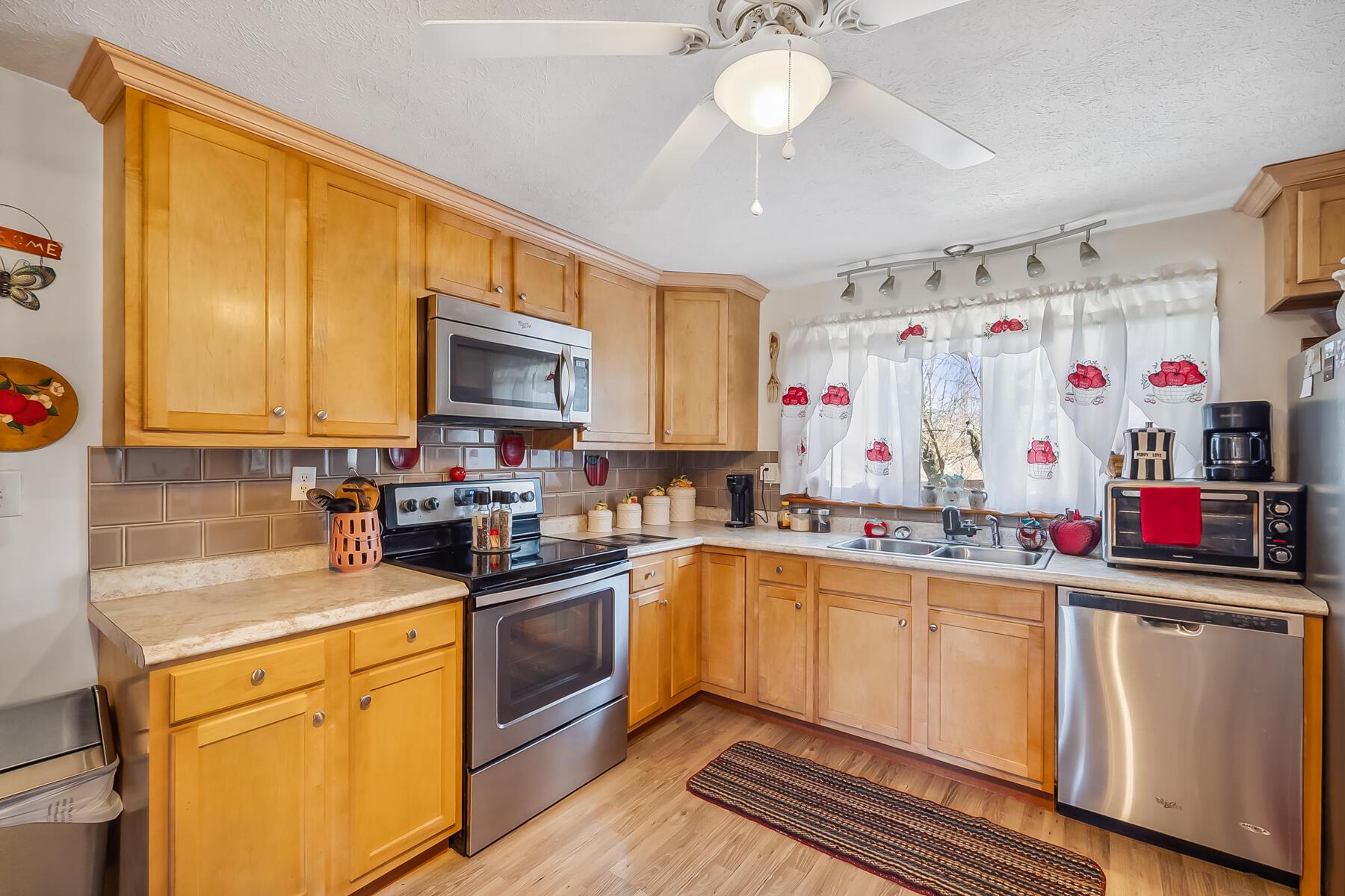 2430 Northmoor Drive, Springfield, Ohio image 20