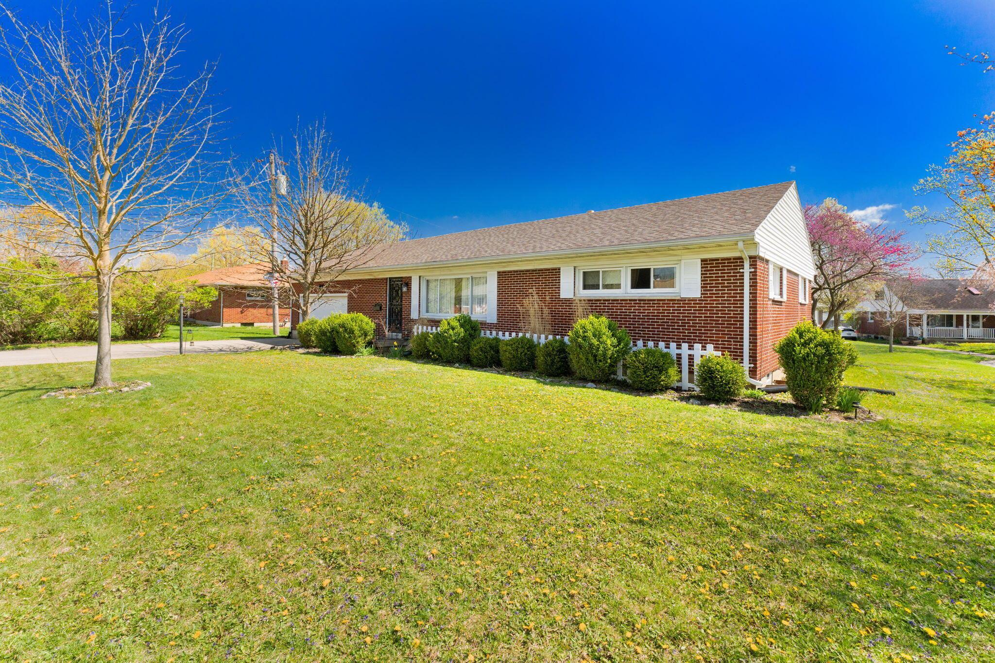 2430 Northmoor Drive, Springfield, Ohio image 4