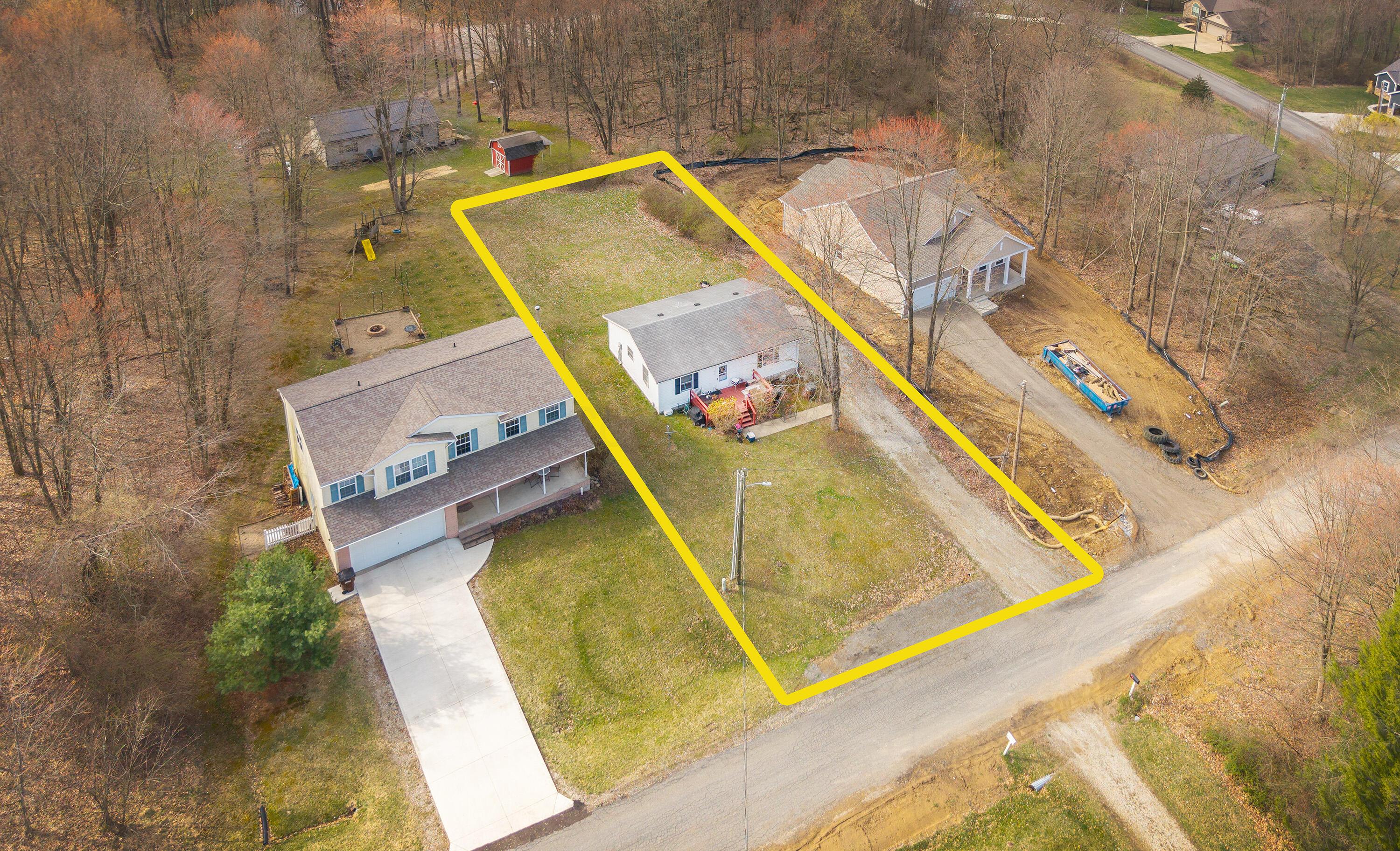610 Terrace Ridge Circle, Howard, Ohio image 10