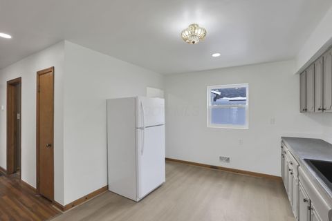 Tiny photo for 405 Watt Street, Circleville, OH 43113 (MLS # 225045316)