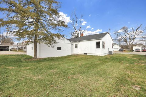 Tiny photo for 405 Watt Street, Circleville, OH 43113 (MLS # 225045316)