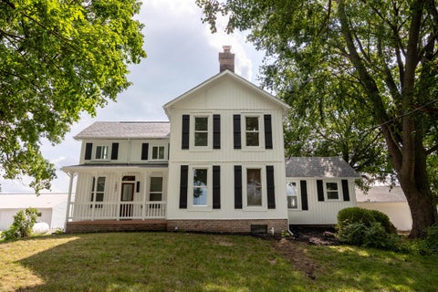 Photo of 2897 Walker Road, Hilliard, OH 43026 (MLS # 226025953)