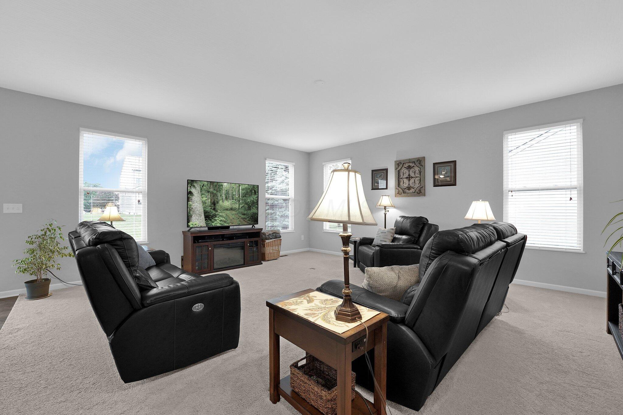 6996 Cannon Drive, Canal Winchester, Ohio image 7