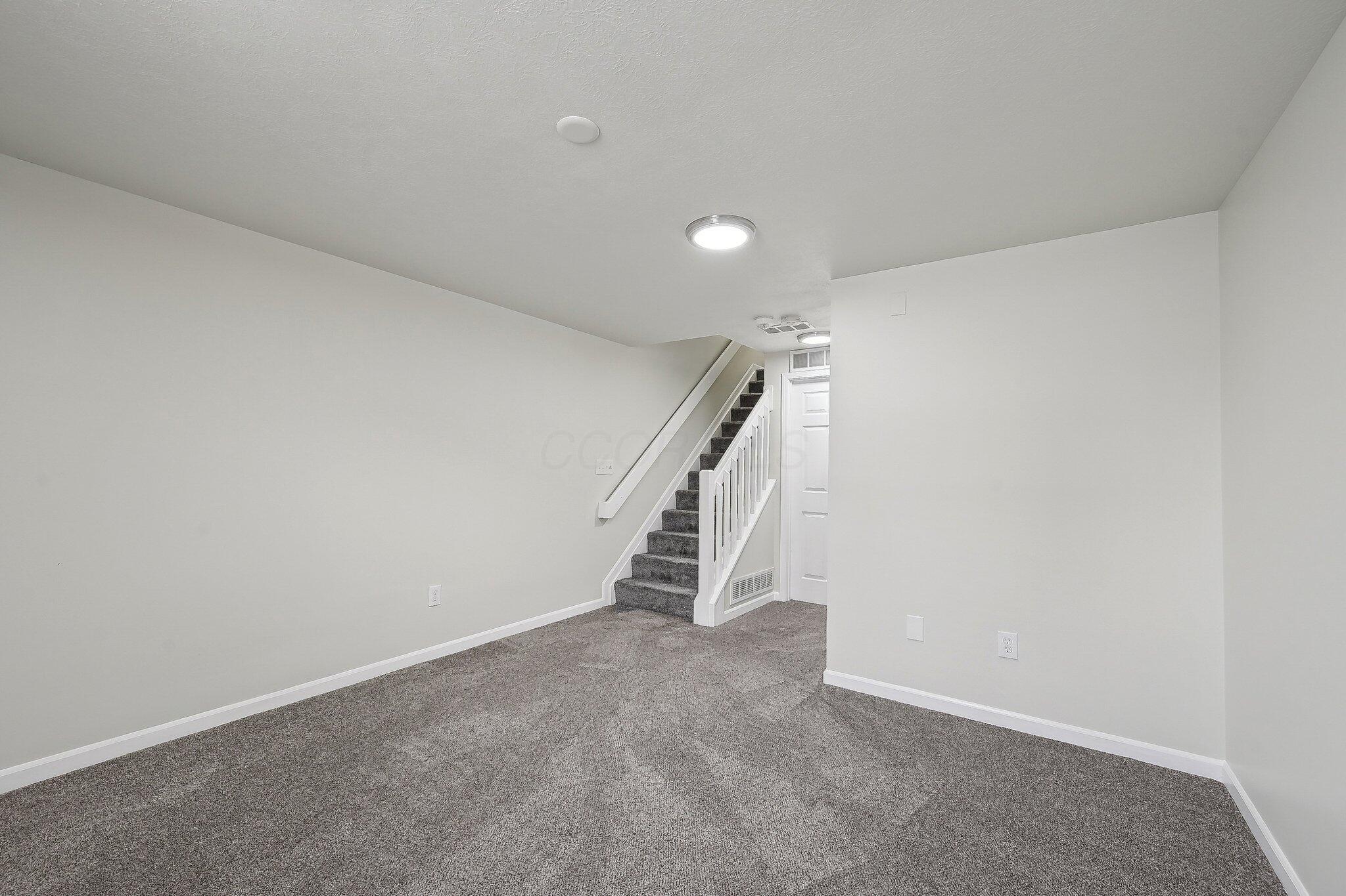 7018 Monarchos Drive, New Albany, Ohio image 22