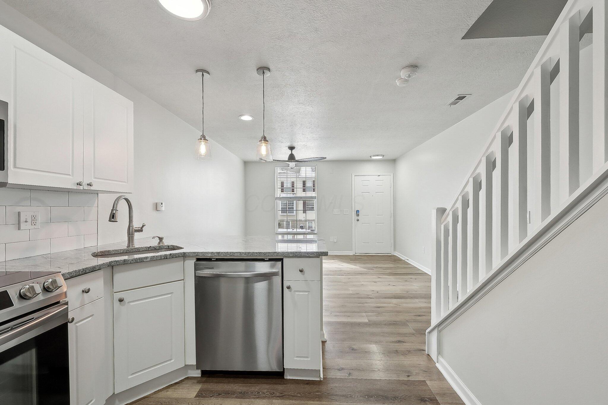 7018 Monarchos Drive, New Albany, Ohio image 17