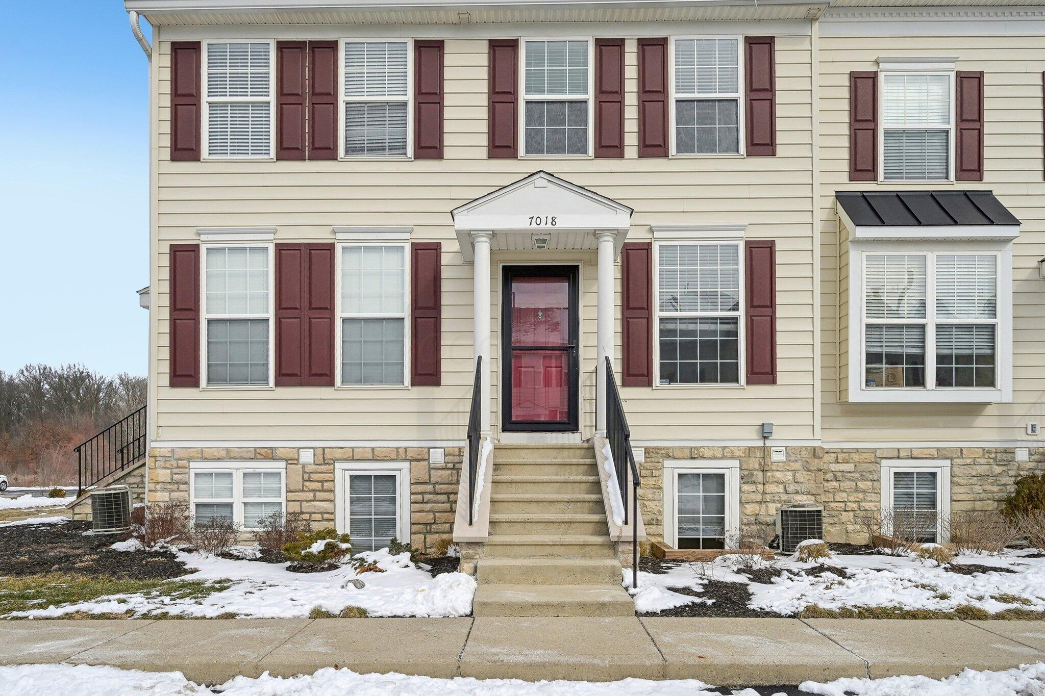 7018 Monarchos Drive, New Albany, Ohio image 1