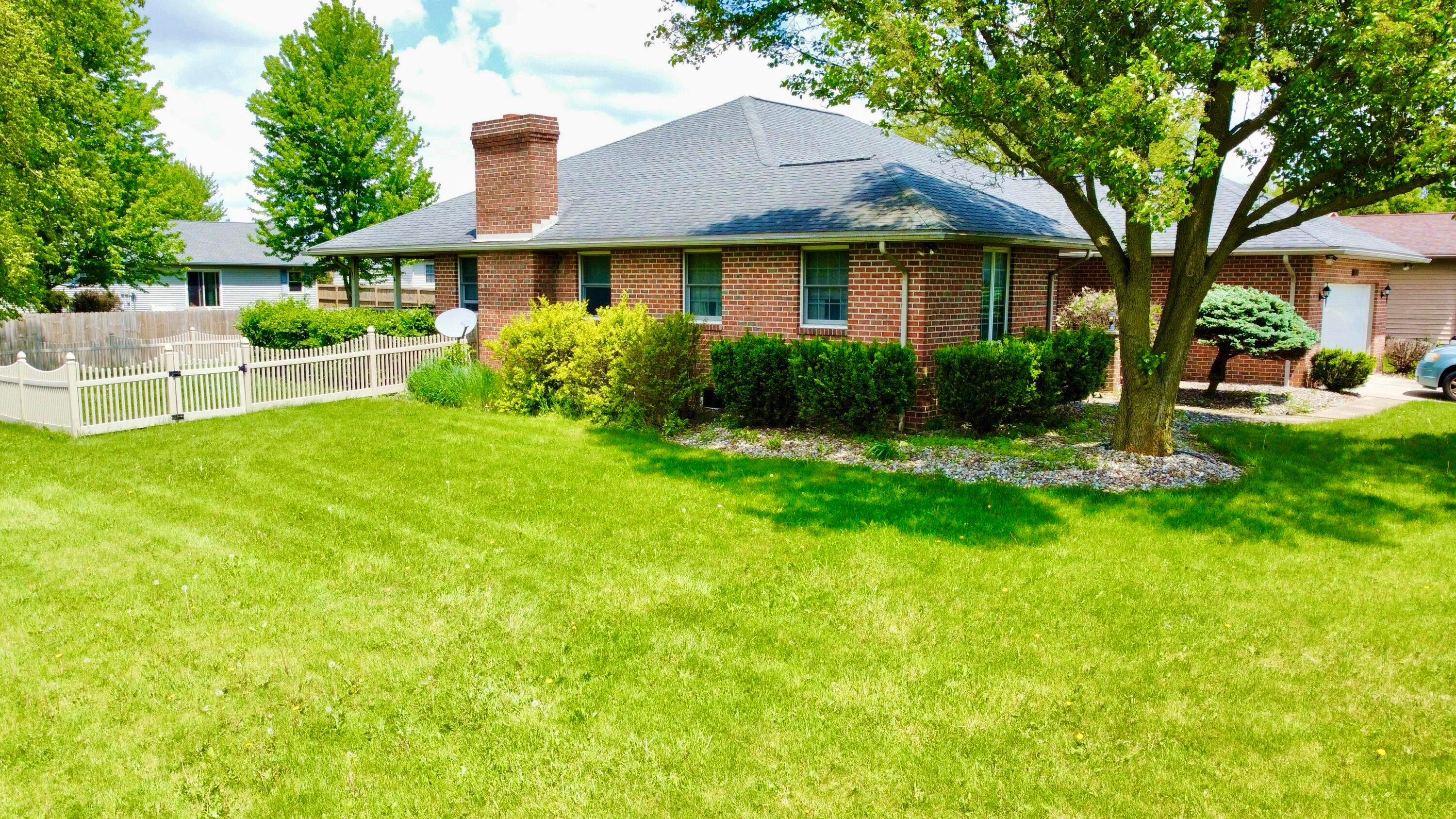 1320 Oakridge Drive, Bucyrus, Ohio image 4