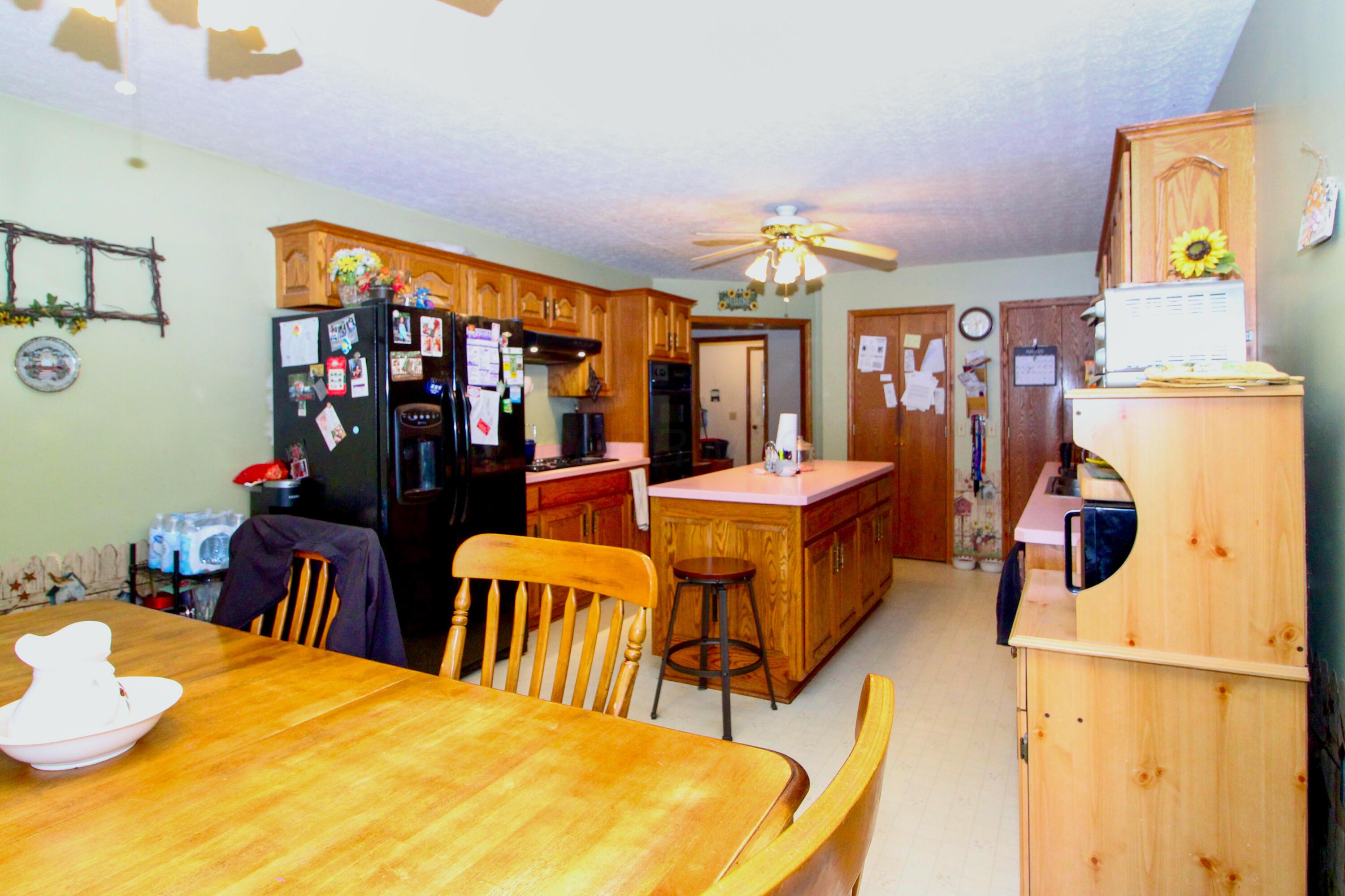 1320 Oakridge Drive, Bucyrus, Ohio image 14