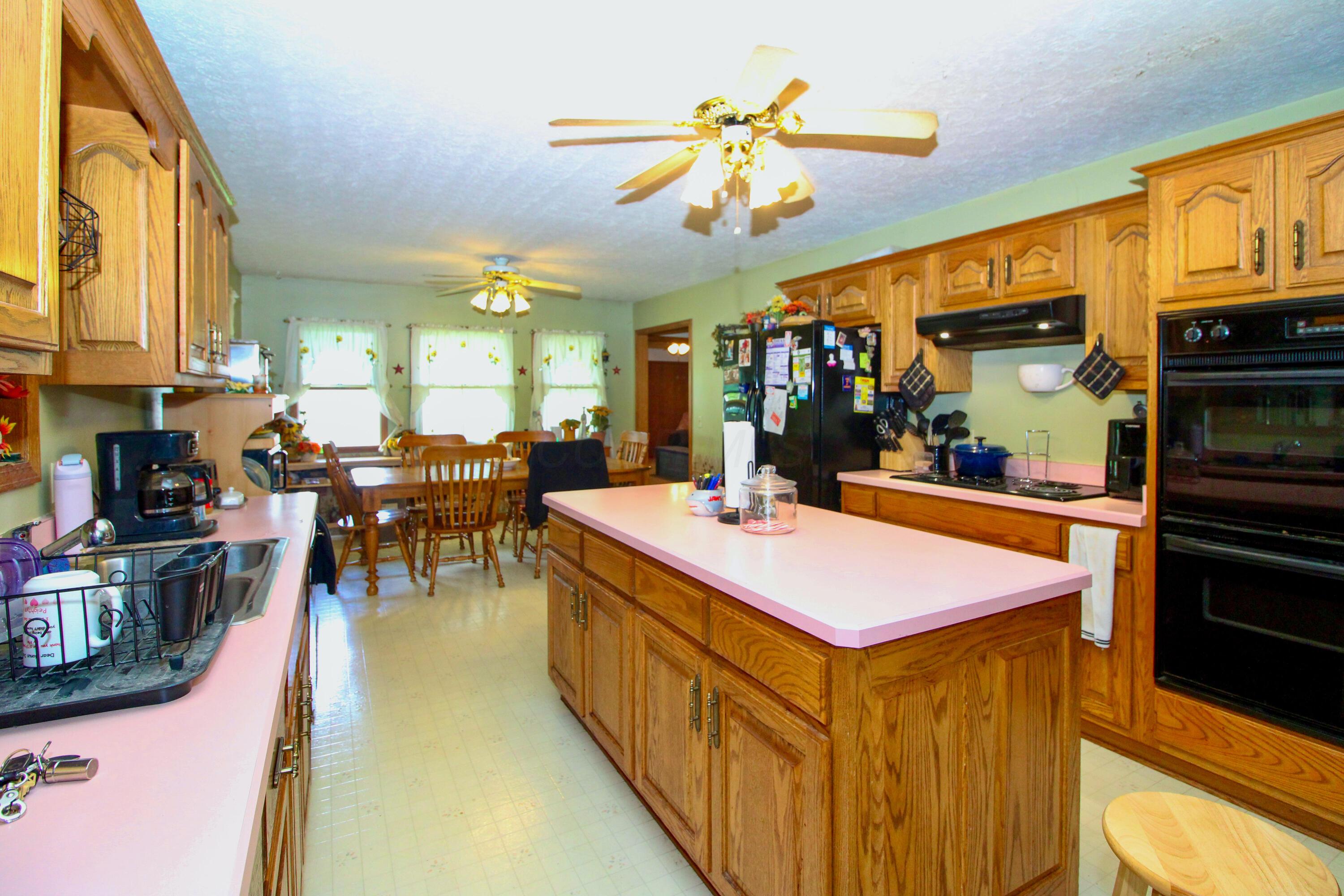 1320 Oakridge Drive, Bucyrus, Ohio image 13