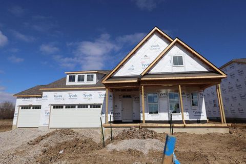 Photo of 365 Fawn Valley Place, Galena, OH 43021 (MLS # 226007401)