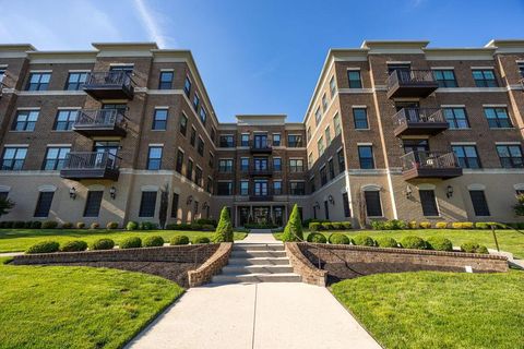 Photo of 1670 E Broad Street 201 #201, Columbus, OH 43203 (MLS # 226012303)