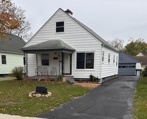 Photo of 828 Binns Boulevard, Columbus, OH 43204 (MLS # 225041430) Photo of 828 Binns Boulevard, Columbus, OH 43204 (MLS # 225041430)