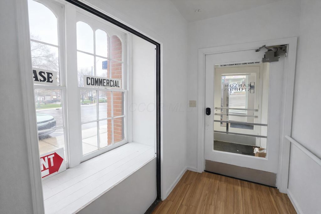 Photo of 1 Public Square, Mount Vernon, OH 43050 (MLS # 226002192)