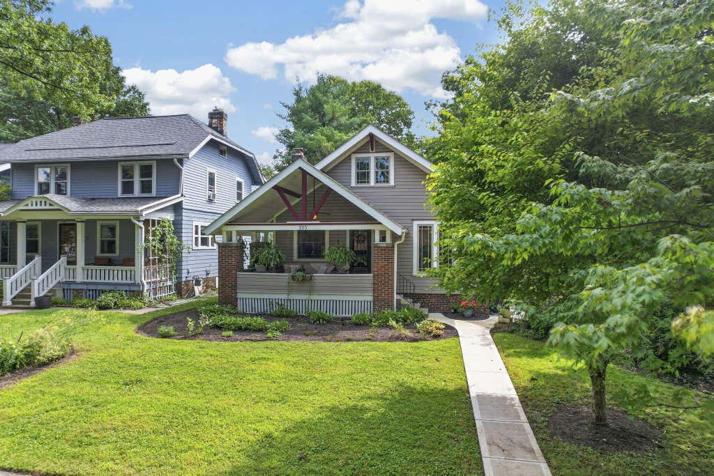 Photo of 223 Brighton Road, Columbus, OH 43202 (MLS # 226032289)