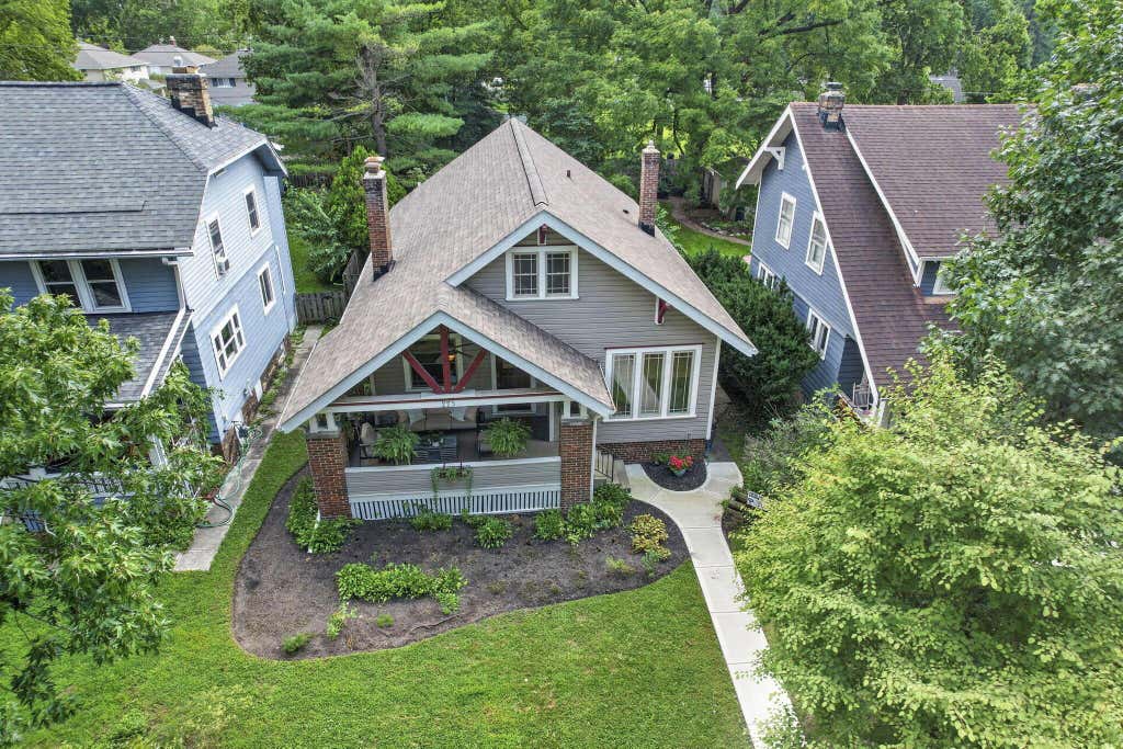 Photo of 223 Brighton Road, Columbus, OH 43202 (MLS # 226032289)
