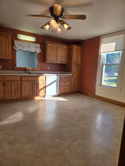 Tiny photo for 130 N State Street O #O, Frazeysburg, OH 43822 (MLS # 225045117)