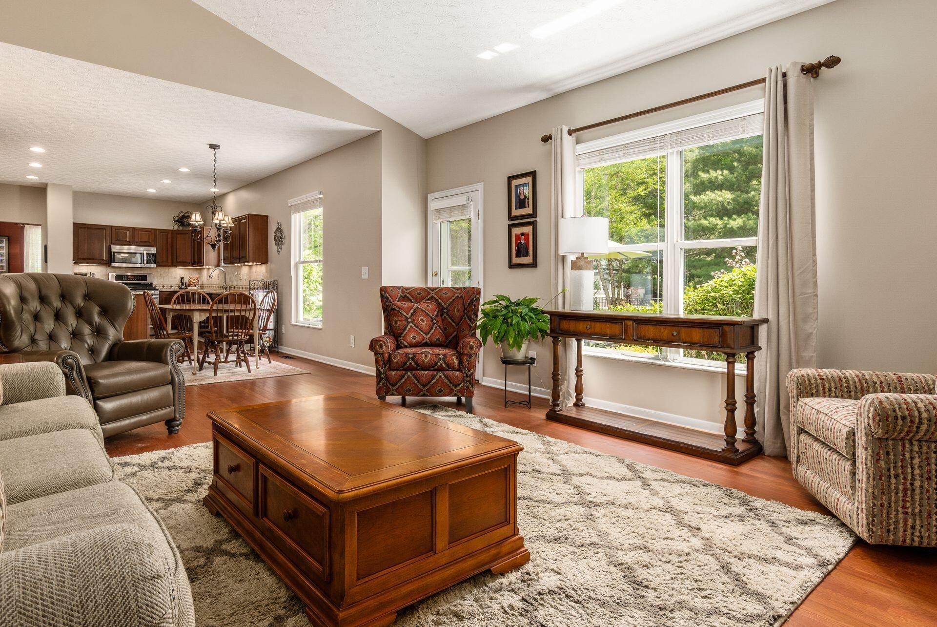 2545 Bryton Drive, Powell, Ohio image 19