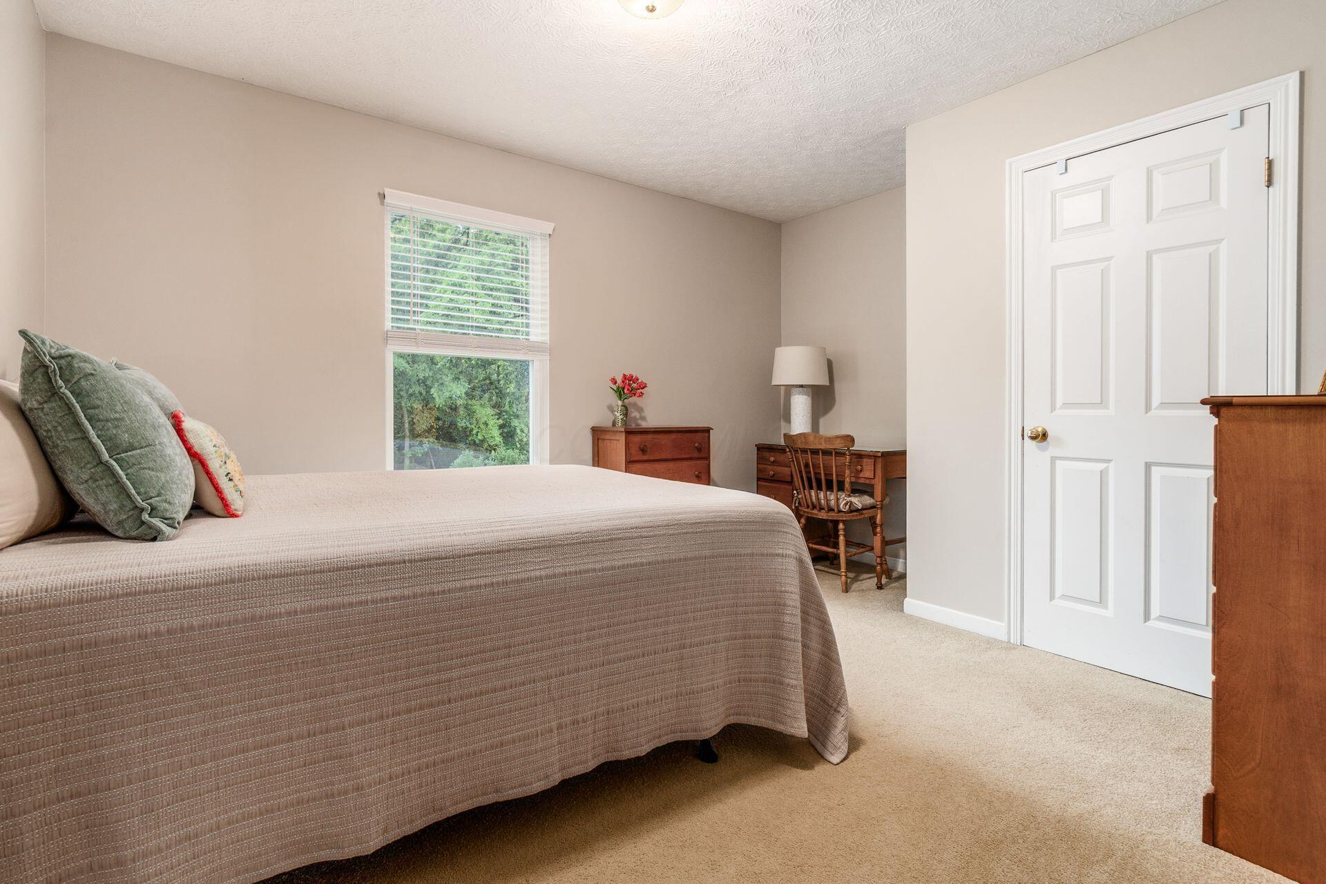 2545 Bryton Drive, Powell, Ohio image 39