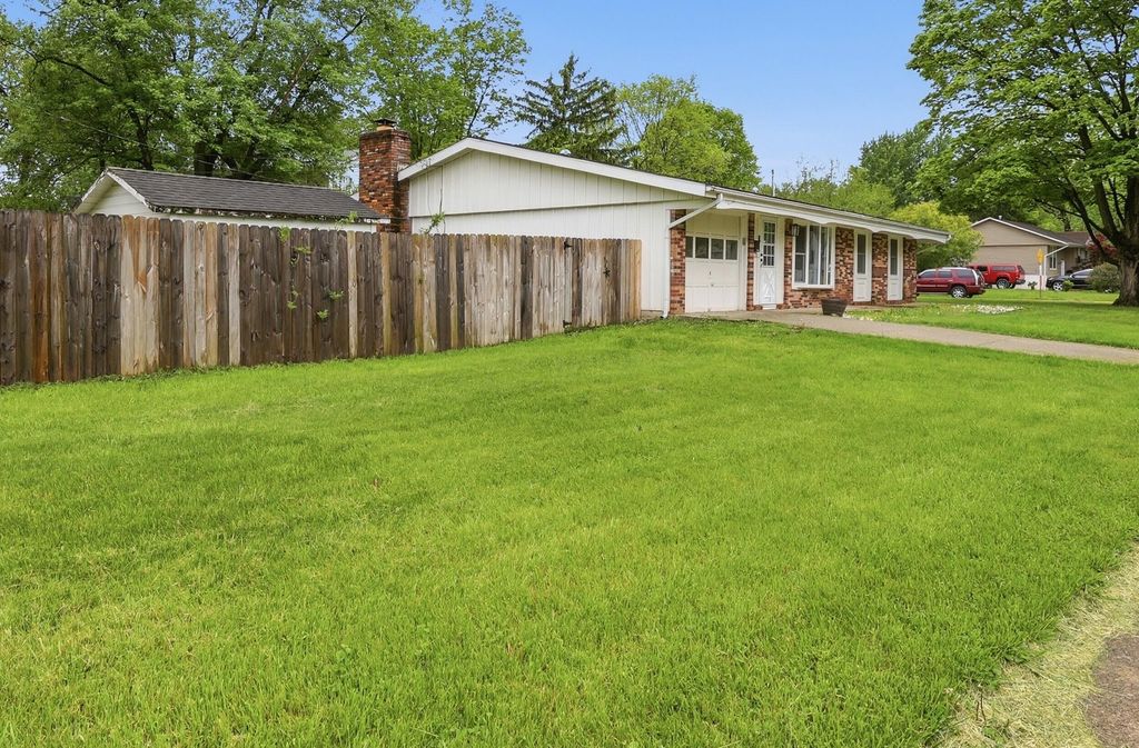 Photo of 4779 Musket Way, Columbus, OH 43228 (MLS # 226014399)