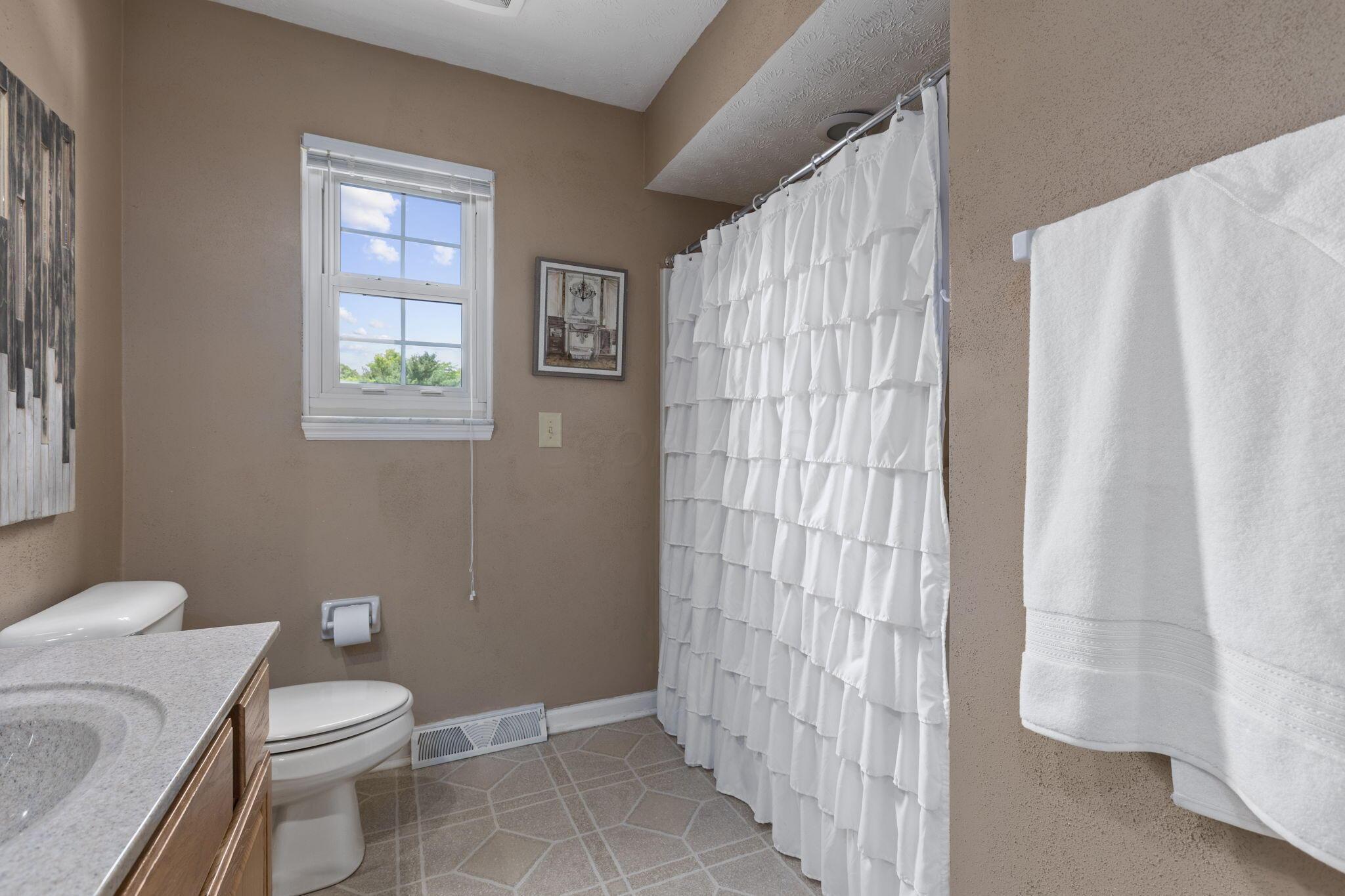 4190 Johnstown-alexandria Road, Johnstown, Ohio image 33