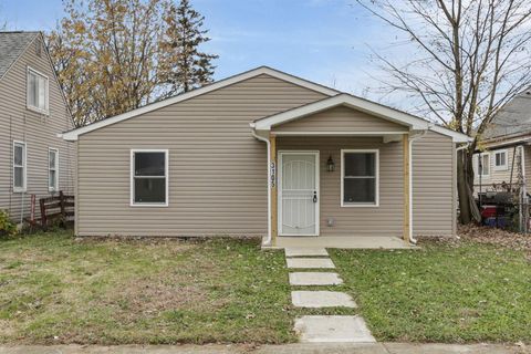Photo of 3105 E 6th Avenue, Columbus, OH 43219 (MLS # 225043579)