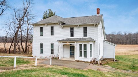 Photo of 13255 Lonesome Road, Thornville, OH 43076 (MLS # 225046216)