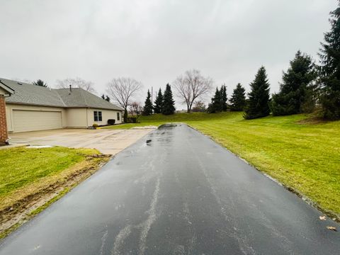 Tiny photo for 76 Woodberry Drive, Mount Vernon, OH 43050 (MLS # 226000452)