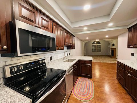 Tiny photo for 76 Woodberry Drive, Mount Vernon, OH 43050 (MLS # 226000452)