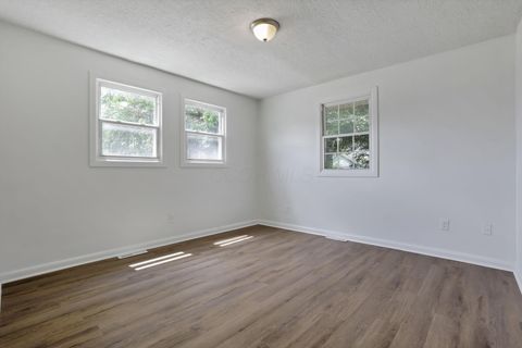 Tiny photo for 1910 Rosemont Avenue, Columbus, OH 43223 (MLS # 226018108)