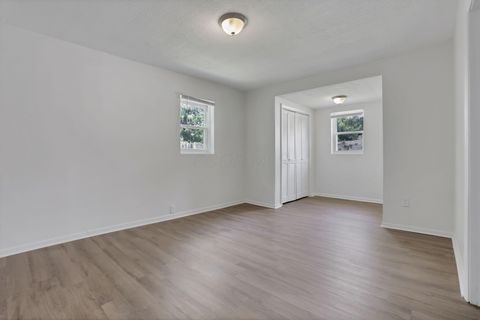 Tiny photo for 1910 Rosemont Avenue, Columbus, OH 43223 (MLS # 226018108)