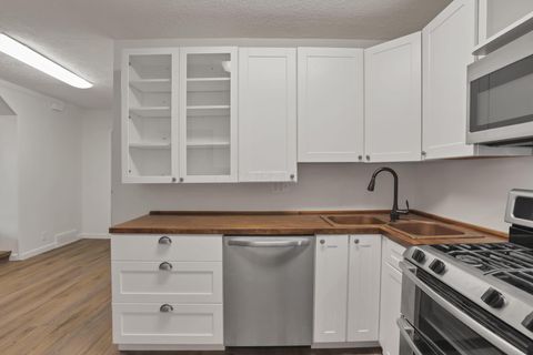 Tiny photo for 1910 Rosemont Avenue, Columbus, OH 43223 (MLS # 226018108)