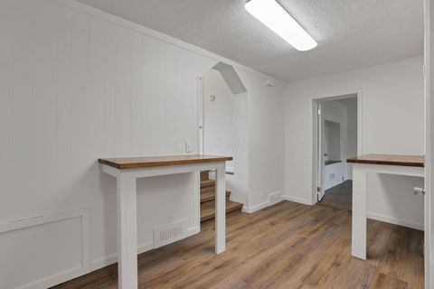 Tiny photo for 1910 Rosemont Avenue, Columbus, OH 43223 (MLS # 226018108)
