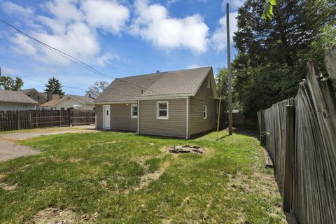 Tiny photo for 1910 Rosemont Avenue, Columbus, OH 43223 (MLS # 226018108)