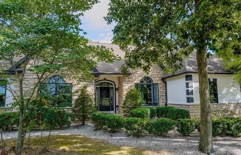 Photo of 1800 Lynnbrook Court, Orient, OH 43146 (MLS # 225035098)