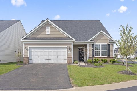 Photo of 3254 Sinatra Way, Powell, OH 43065 (MLS # 226011972)