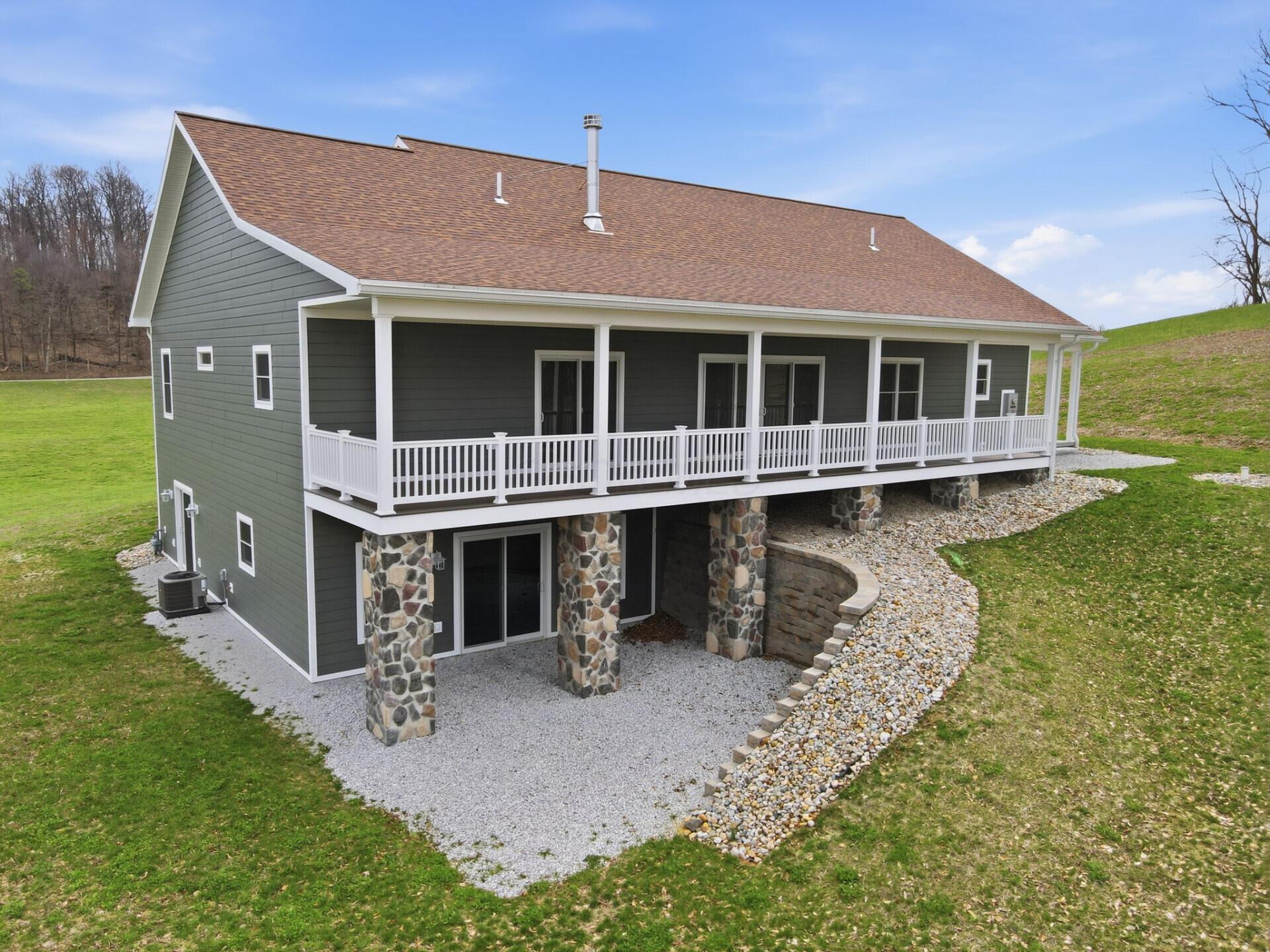 3597 Country Club Road SW