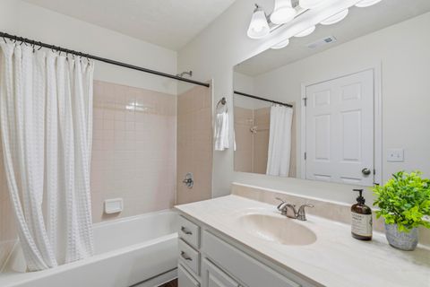 Tiny photo for 12478 Thoroughbred Drive, Pickerington, OH 43147 (MLS # 226014078)