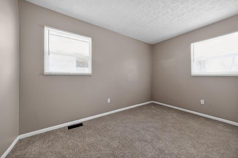 Tiny photo for 2823 Fern Avenue, Columbus, OH 43211 (MLS # 226000761)