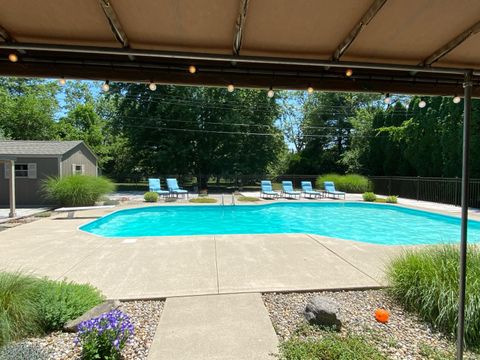 Tiny photo for 4994 Henderson Heights Road, Columbus, OH 43220 (MLS # 226014116)