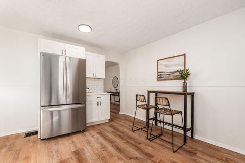 Tiny photo for 458 Woodbury Avenue, Columbus, OH 43223 (MLS # 225037552)