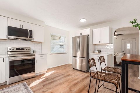 Tiny photo for 458 Woodbury Avenue, Columbus, OH 43223 (MLS # 225037552)